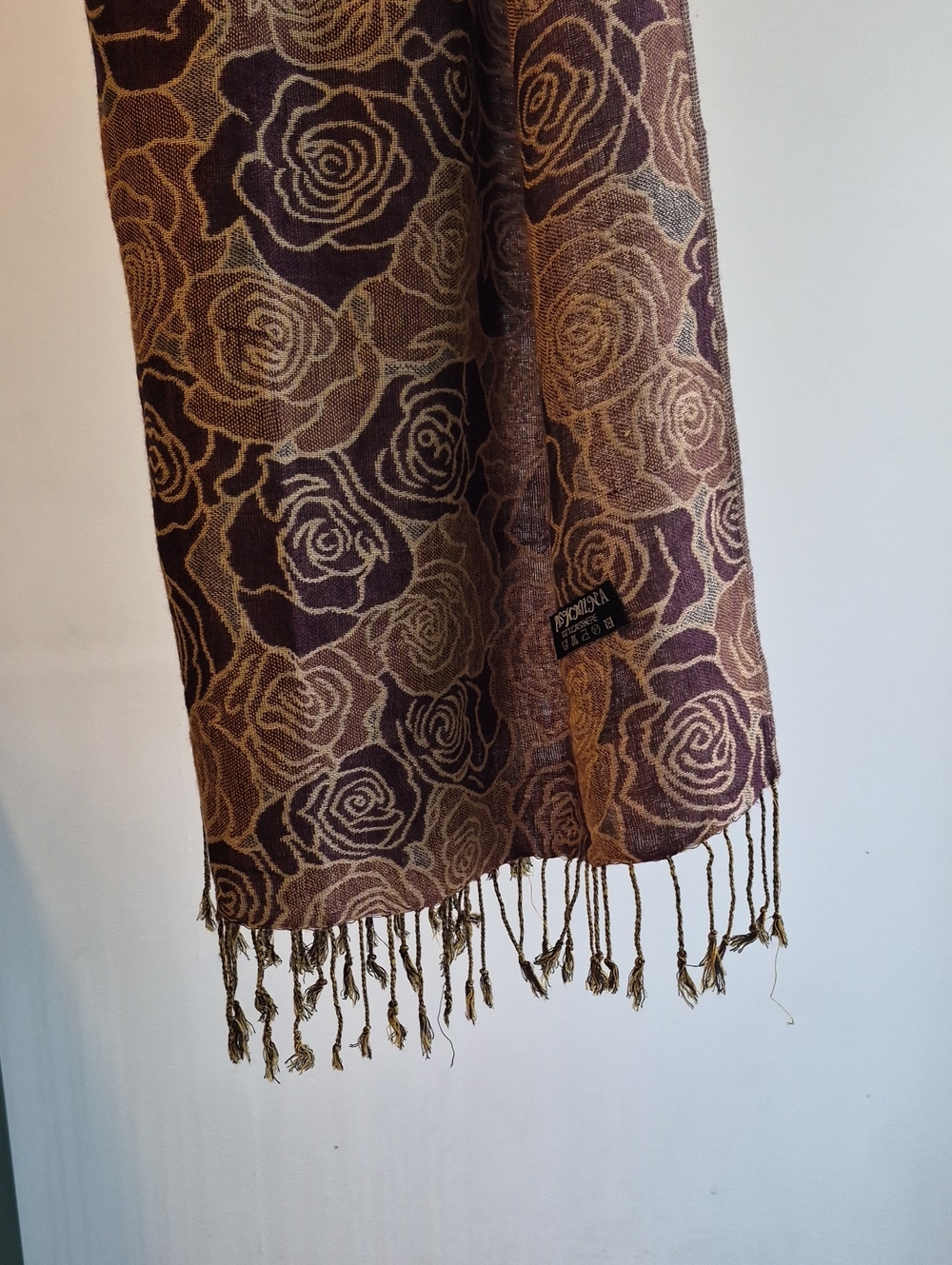 100% Cashmere. Floral Rose Jacquard Fringe Scarf - Brown & Burgundy